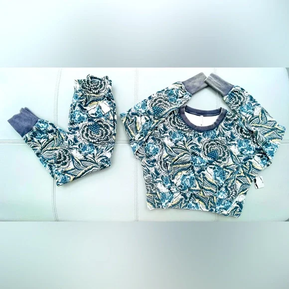 NWT! Free People Movement June Bug Sweatshirt + Jog Pants 2-piece SET in Size XS